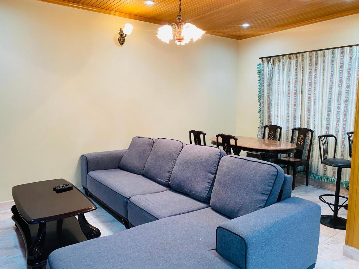 Отель 100 Oastel Coliving Танах-Рата Экстерьер фото