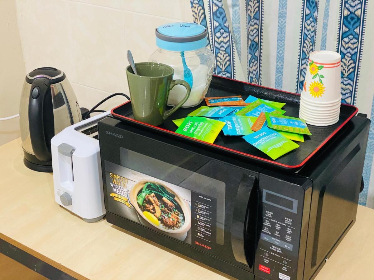 Отель 100 Oastel Coliving Танах-Рата Экстерьер фото