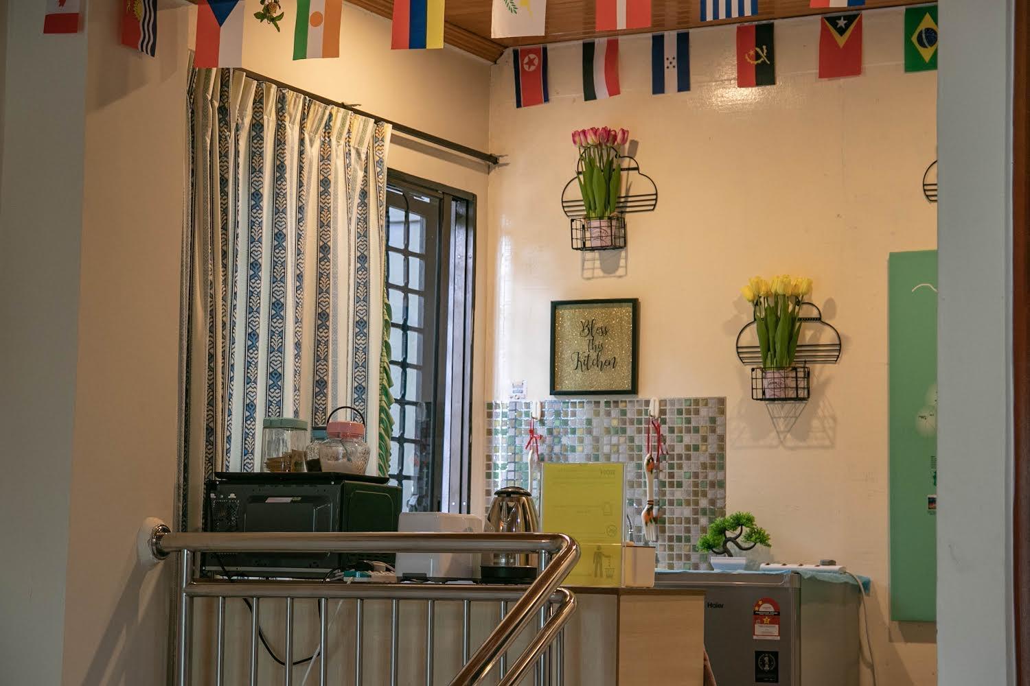 Отель 100 Oastel Coliving Танах-Рата Экстерьер фото
