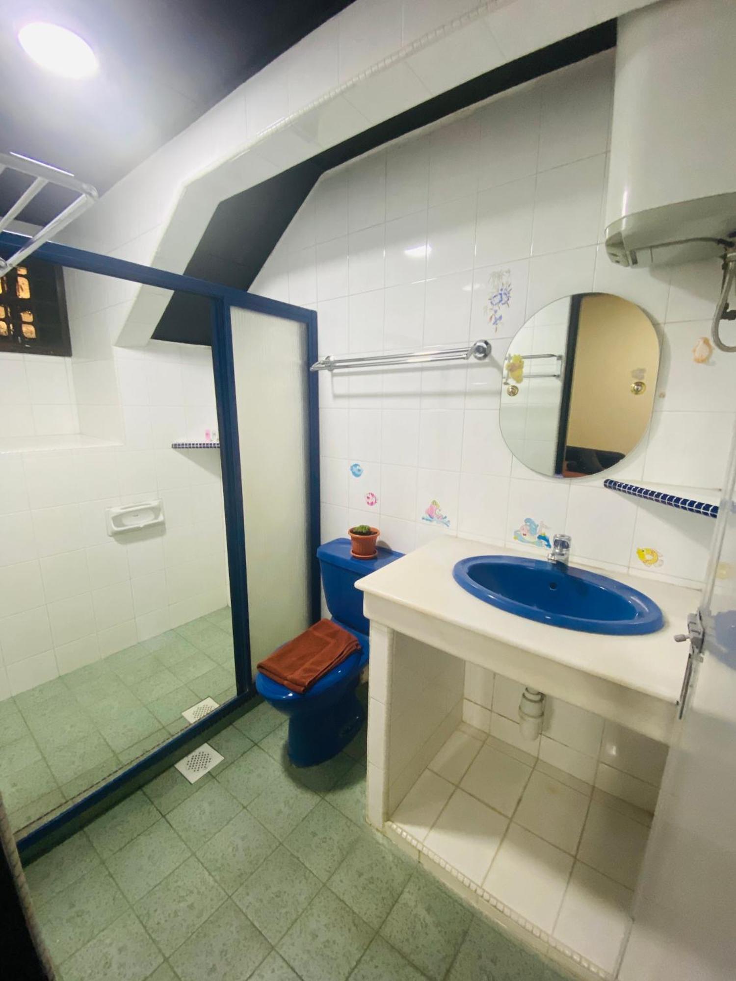 Отель 100 Oastel Coliving Танах-Рата Номер фото